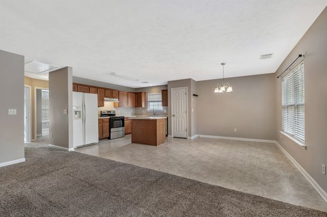 630 Big Hurricane Dr, La Vergne, TN 37086