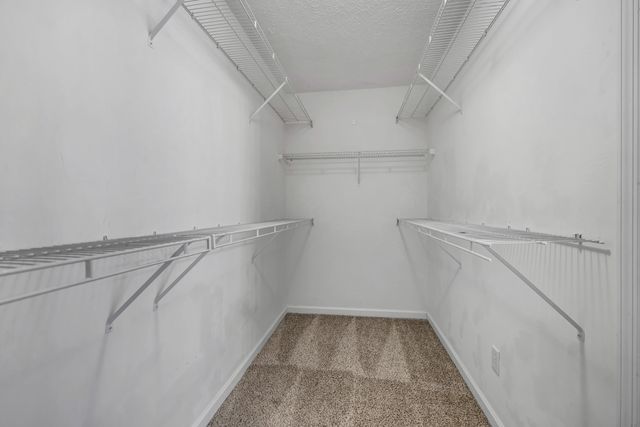 630 Big Hurricane Dr, La Vergne, TN 37086