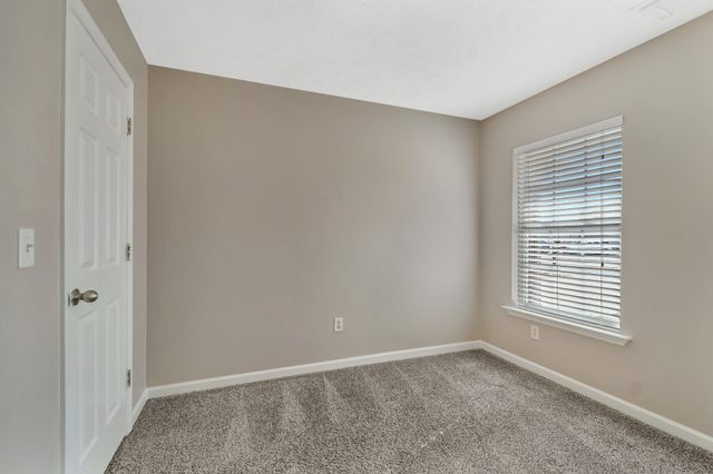 630 Big Hurricane Dr, La Vergne, TN 37086