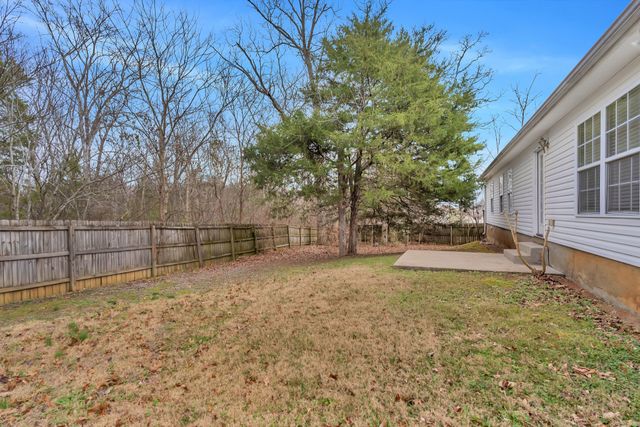 630 Big Hurricane Dr, La Vergne, TN 37086