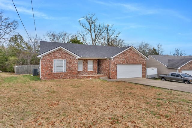 630 Big Hurricane Dr, La Vergne, TN 37086
