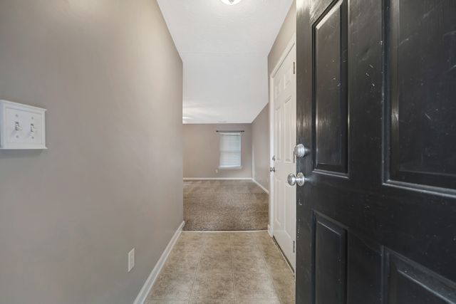 630 Big Hurricane Dr, La Vergne, TN 37086