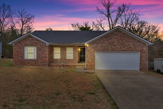 630 Big Hurricane Dr, La Vergne, TN 37086