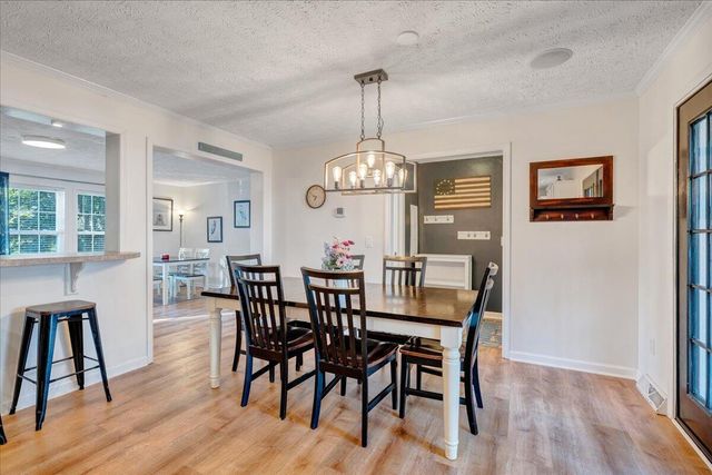 1211 Pats DR, Moneta, VA 24121