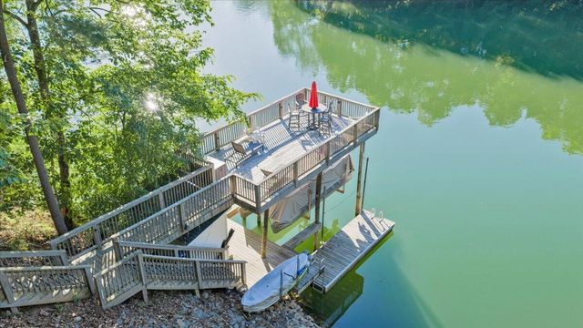 1211 Pats DR, Moneta, VA 24121