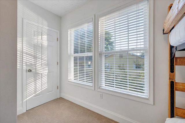 1211 Pats DR, Moneta, VA 24121