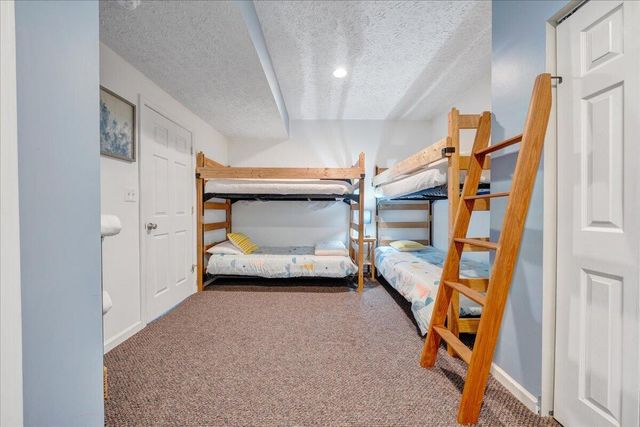1211 Pats DR, Moneta, VA 24121
