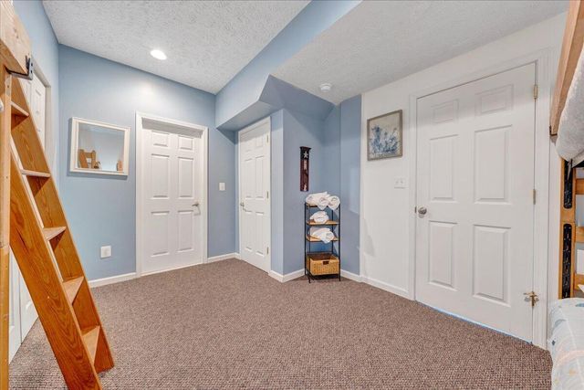 1211 Pats DR, Moneta, VA 24121
