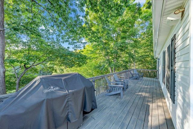 1211 Pats DR, Moneta, VA 24121