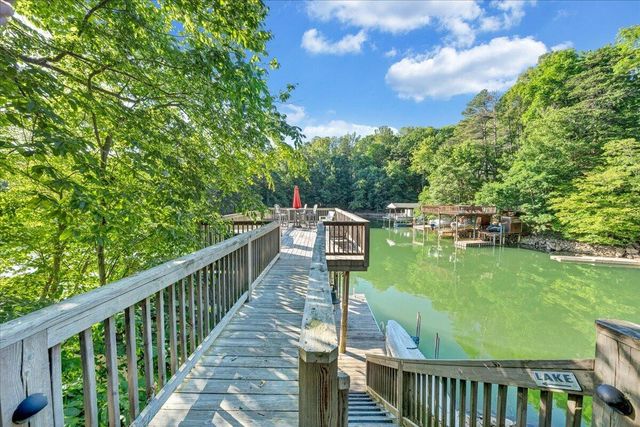 1211 Pats DR, Moneta, VA 24121