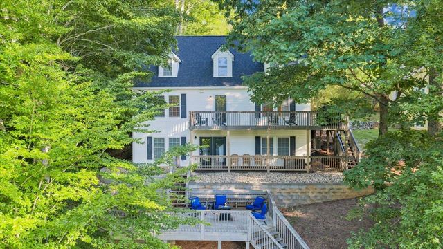 1211 Pats DR, Moneta, VA 24121