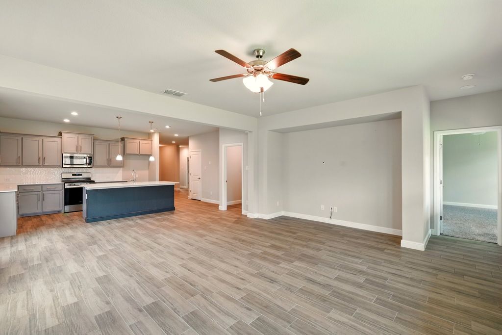 524 Big Horn Pass, Denton, TX 76210