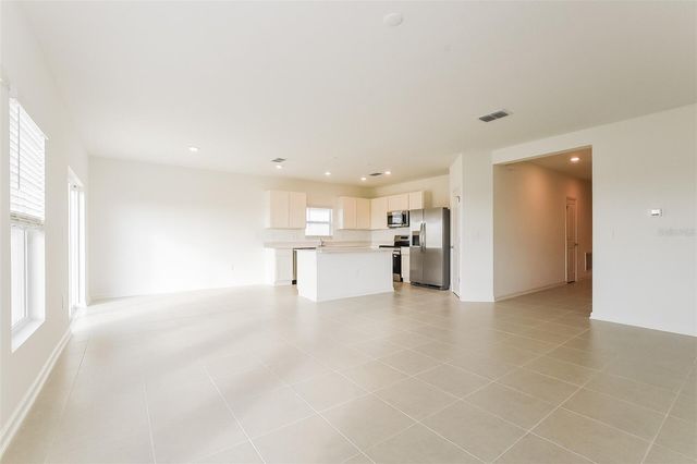 406 PUMA LOOP, Groveland, FL 34736