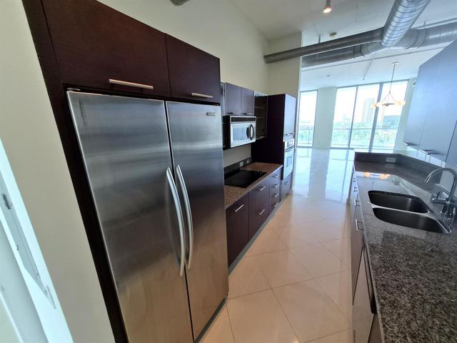 3029 NE 188th Street 805, Aventura, FL 33180