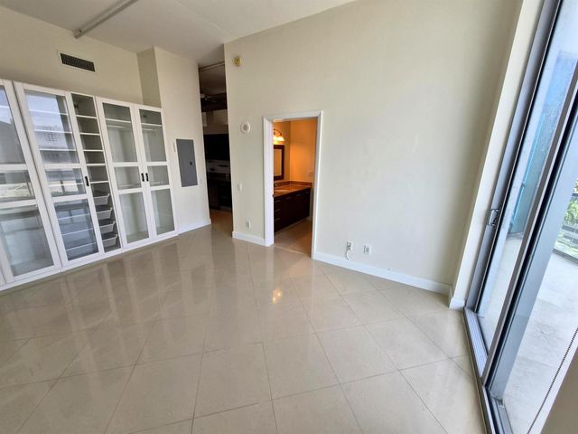 3029 NE 188th Street 805, Aventura, FL 33180