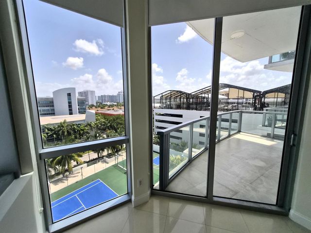 3029 NE 188th Street 805, Aventura, FL 33180