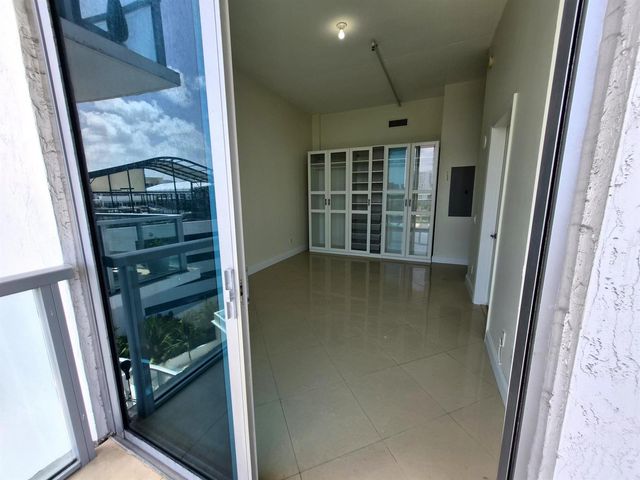 3029 NE 188th Street 805, Aventura, FL 33180