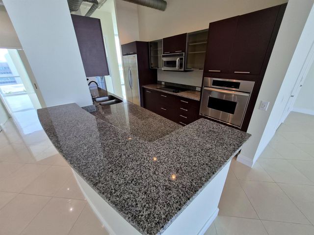 3029 NE 188th Street 805, Aventura, FL 33180