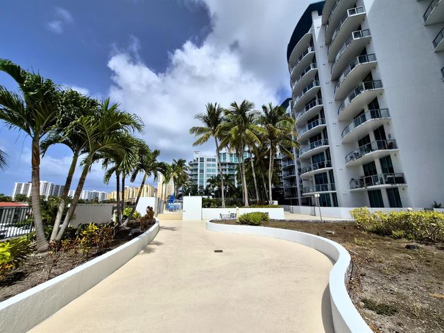 3029 NE 188th Street 805, Aventura, FL 33180