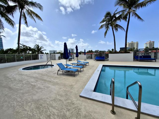 3029 NE 188th Street 805, Aventura, FL 33180