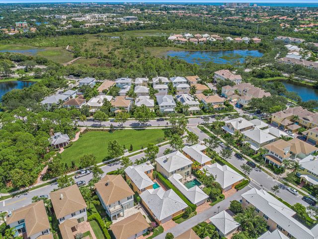 200 W Bay Cedar Circle, Jupiter, FL 33458