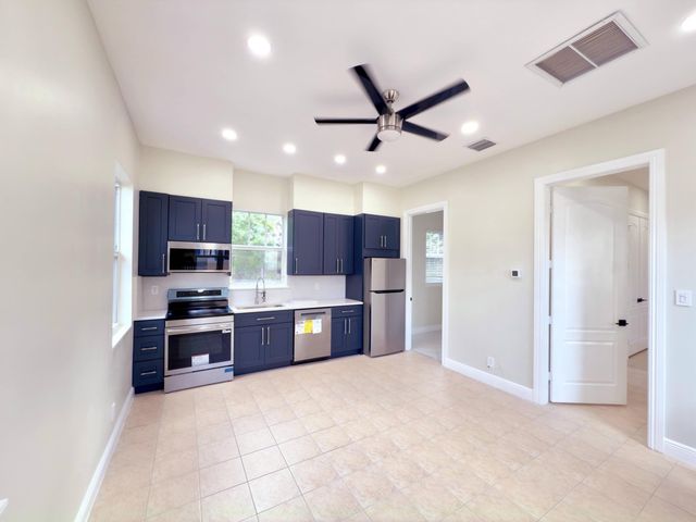 200 W Bay Cedar Circle, Jupiter, FL 33458