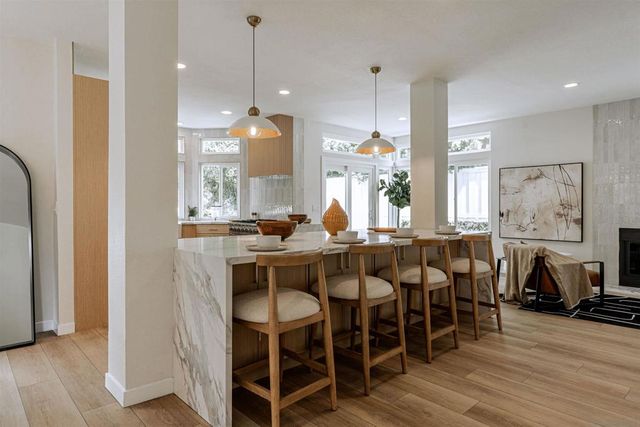 4436 Heritage Glen, San Diego, CA 92130