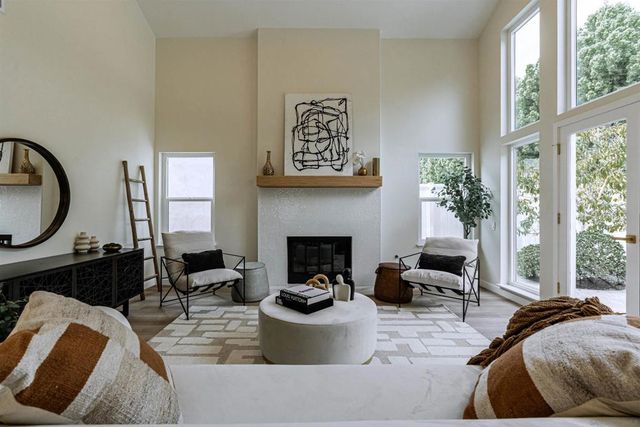 4436 Heritage Glen, San Diego, CA 92130