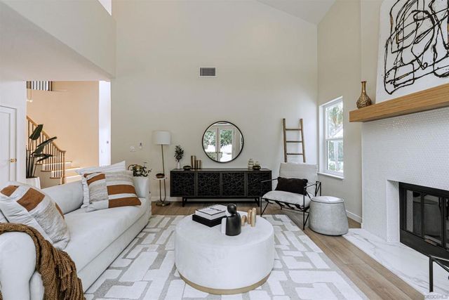 4436 Heritage Glen, San Diego, CA 92130