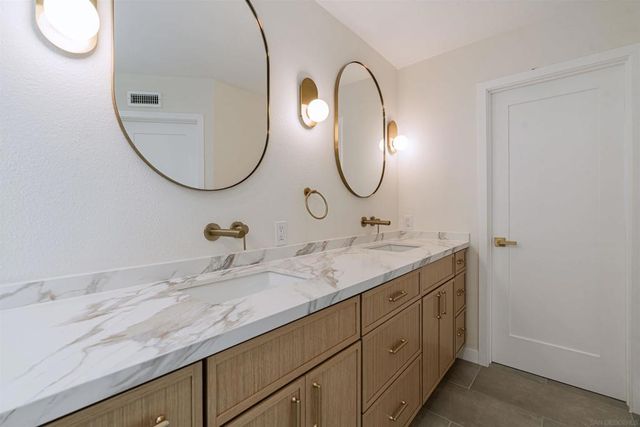 4436 Heritage Glen, San Diego, CA 92130