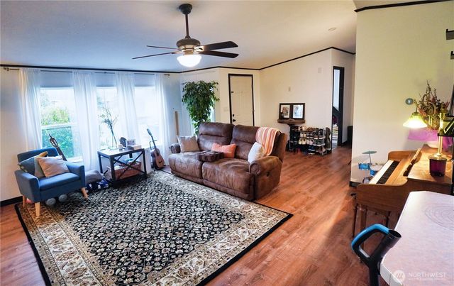 11344 6th Avenue SE, Olympia, WA 98513