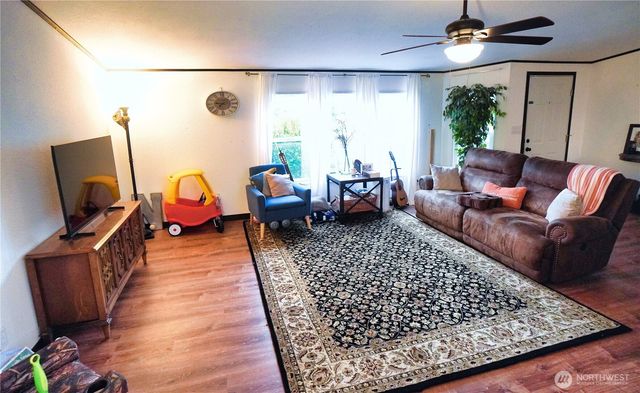 11344 6th Avenue SE, Olympia, WA 98513