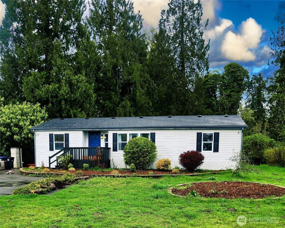 11344 6th Avenue SE, Olympia, WA 98513