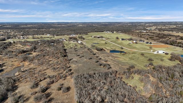 1802 Hlavek Road, Decatur, TX 76234