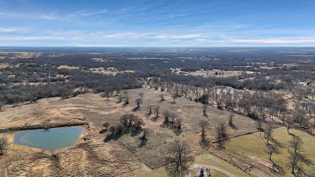 1802 Hlavek Road, Decatur, TX 76234