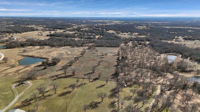 1802 Hlavek Road, Decatur, TX 76234