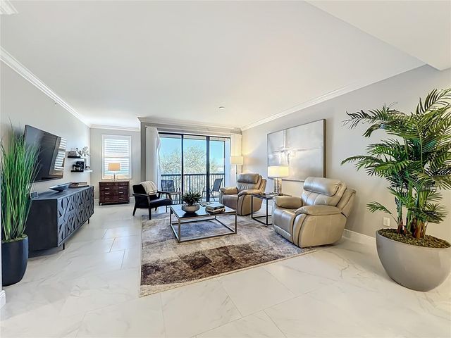 16300 COUNTY ROAD 455 405, Montverde, FL 34756