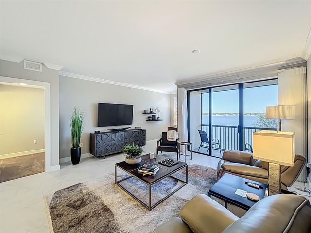 16300 COUNTY ROAD 455 405, Montverde, FL 34756