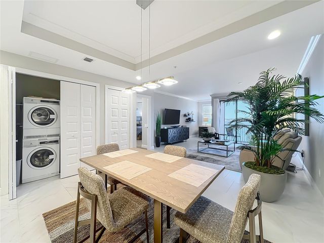 16300 COUNTY ROAD 455 405, Montverde, FL 34756