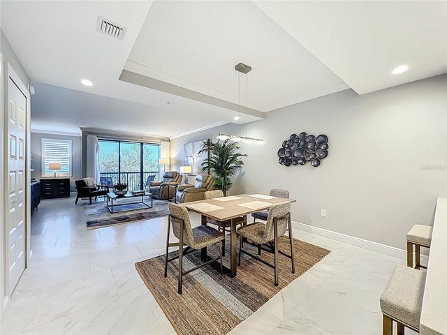 16300 COUNTY ROAD 455 405, Montverde, FL 34756