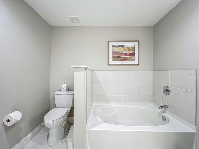 16300 COUNTY ROAD 455 405, Montverde, FL 34756