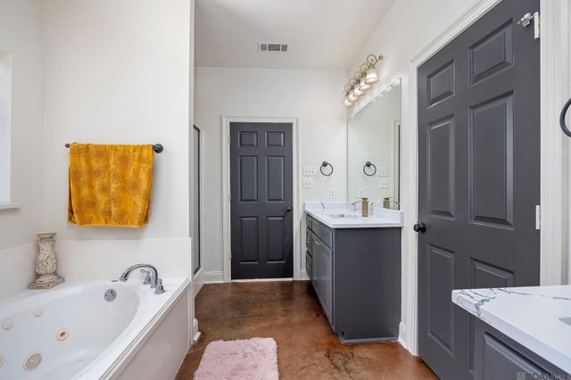 11140 Sims Rd, Denham Springs, LA 70706