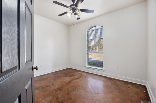 11140 Sims Rd, Denham Springs, LA 70706