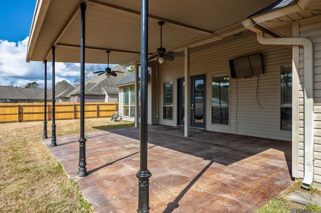 11140 Sims Rd, Denham Springs, LA 70706