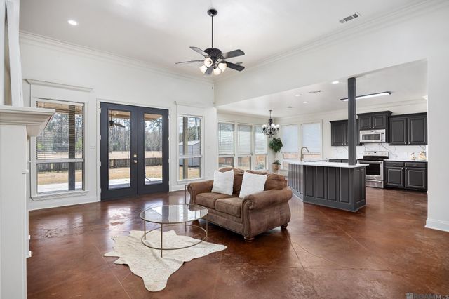 11140 Sims Rd, Denham Springs, LA 70706