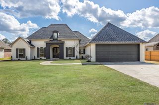11140 Sims Rd, Denham Springs, LA 70706