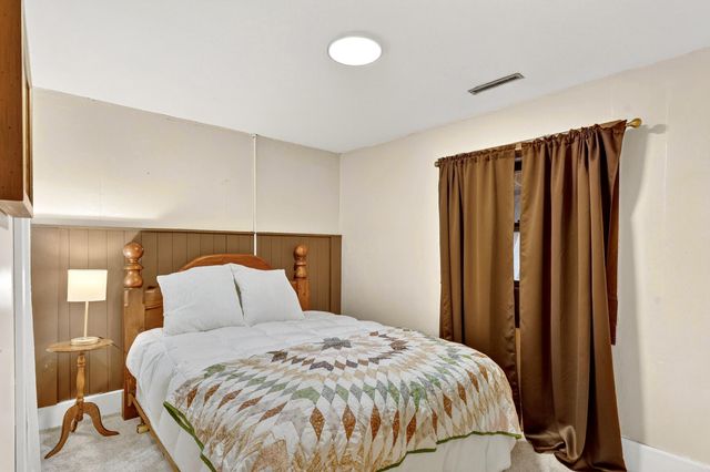 16996 E 524 Road, Stockton, MO 65785