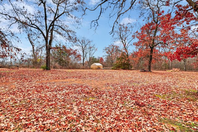 16996 E 524 Road, Stockton, MO 65785