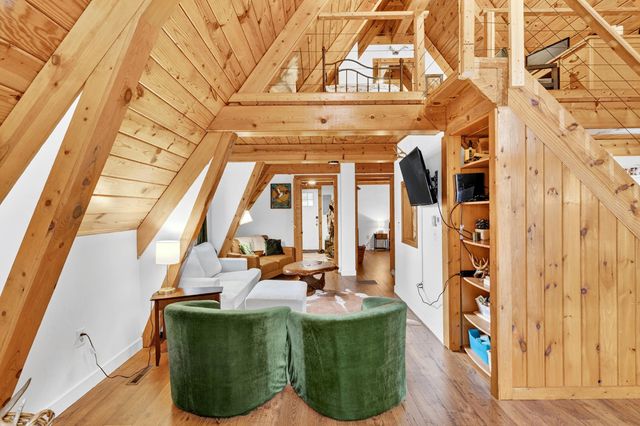 16996 E 524 Road, Stockton, MO 65785