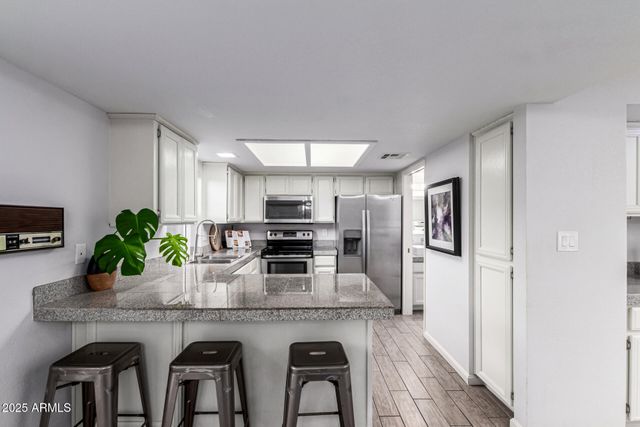 6509 N 10TH Place, Phoenix, AZ 85014